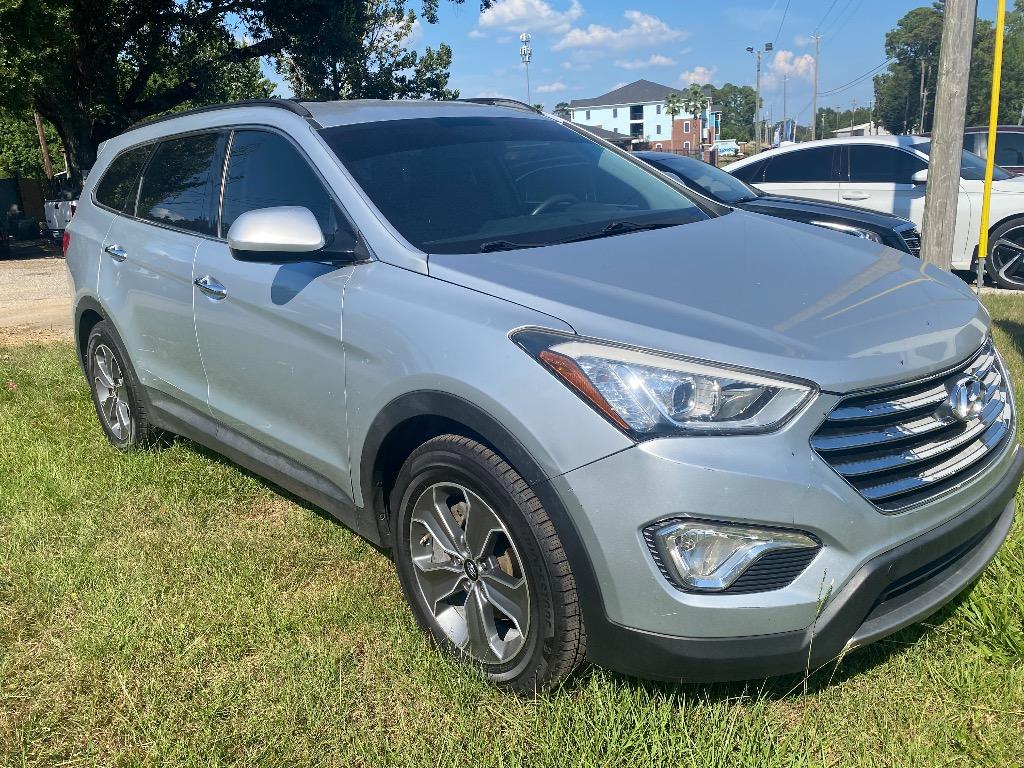 2016 Hyundai Santa Fe - $12,500
