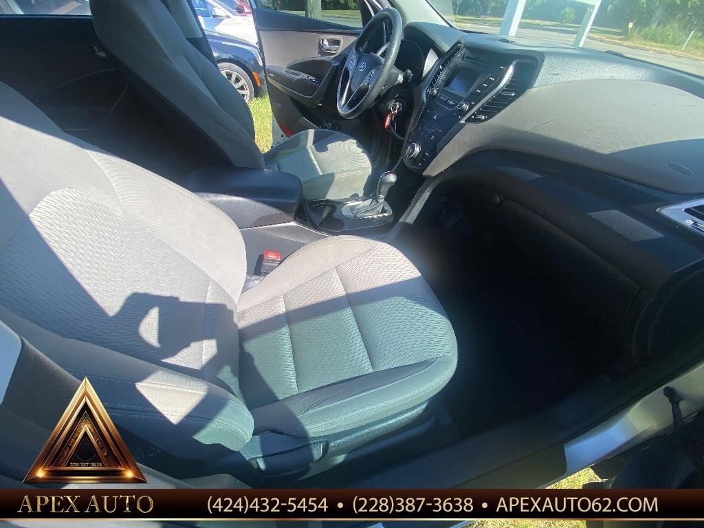 2016 Hyundai Santa Fe - $12,500