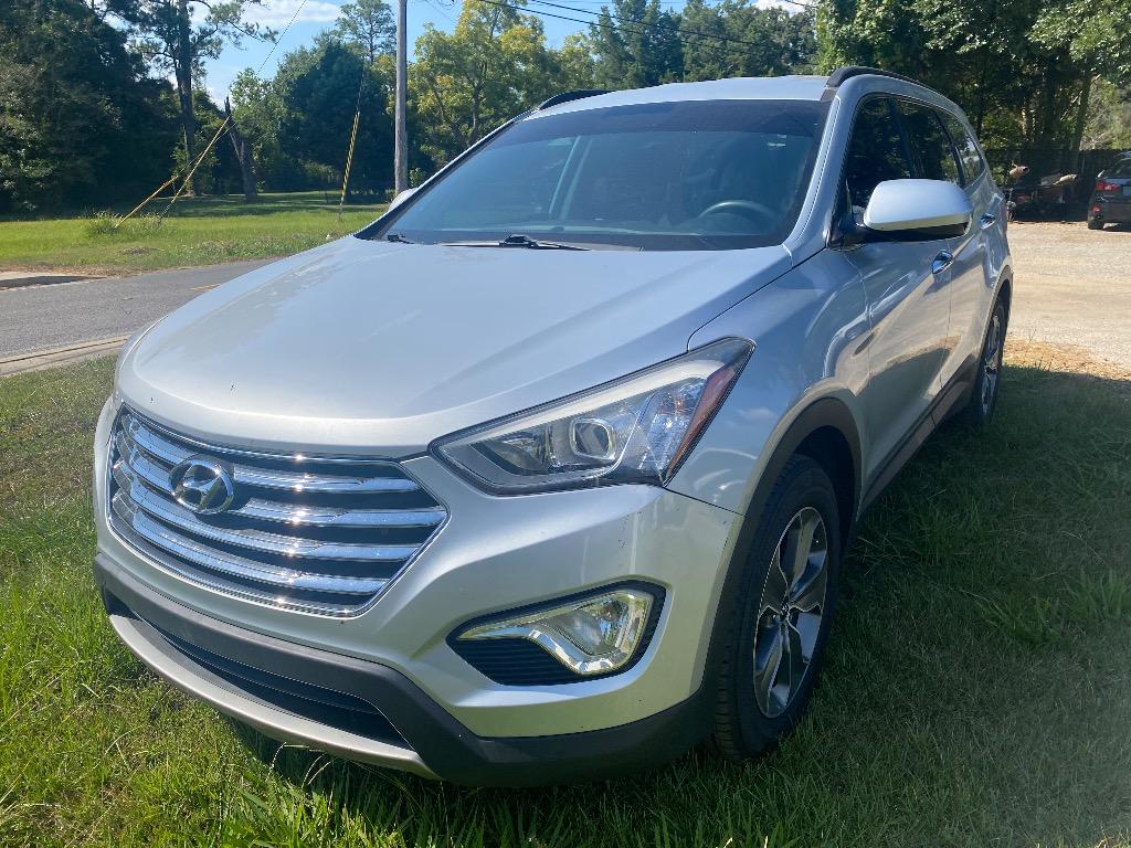 2016 Hyundai Santa Fe - $12,500