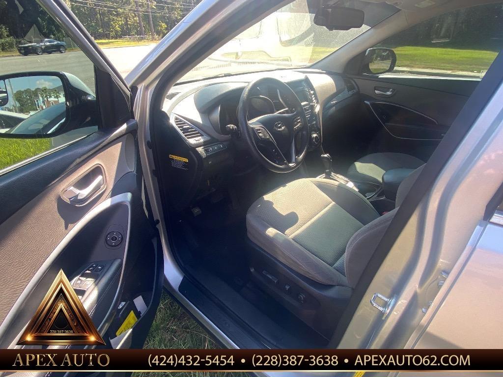 2016 Hyundai Santa Fe - $12,500
