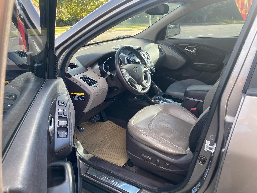 2012 Hyundai Tucson - $9,500