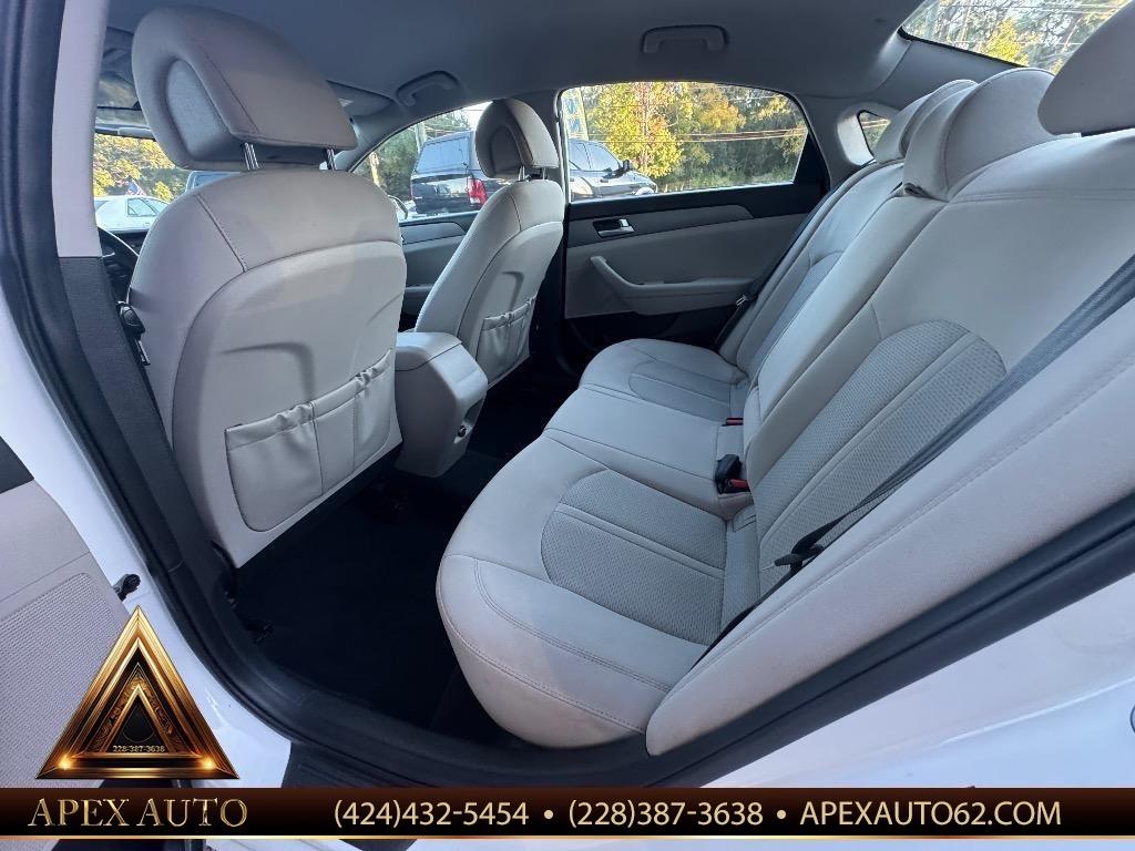 2017 Hyundai Sonata - $9,500