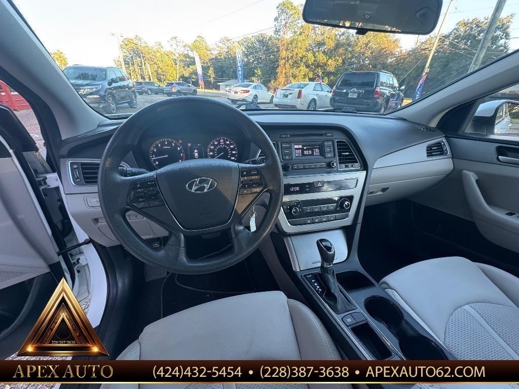 2017 Hyundai Sonata - $9,500