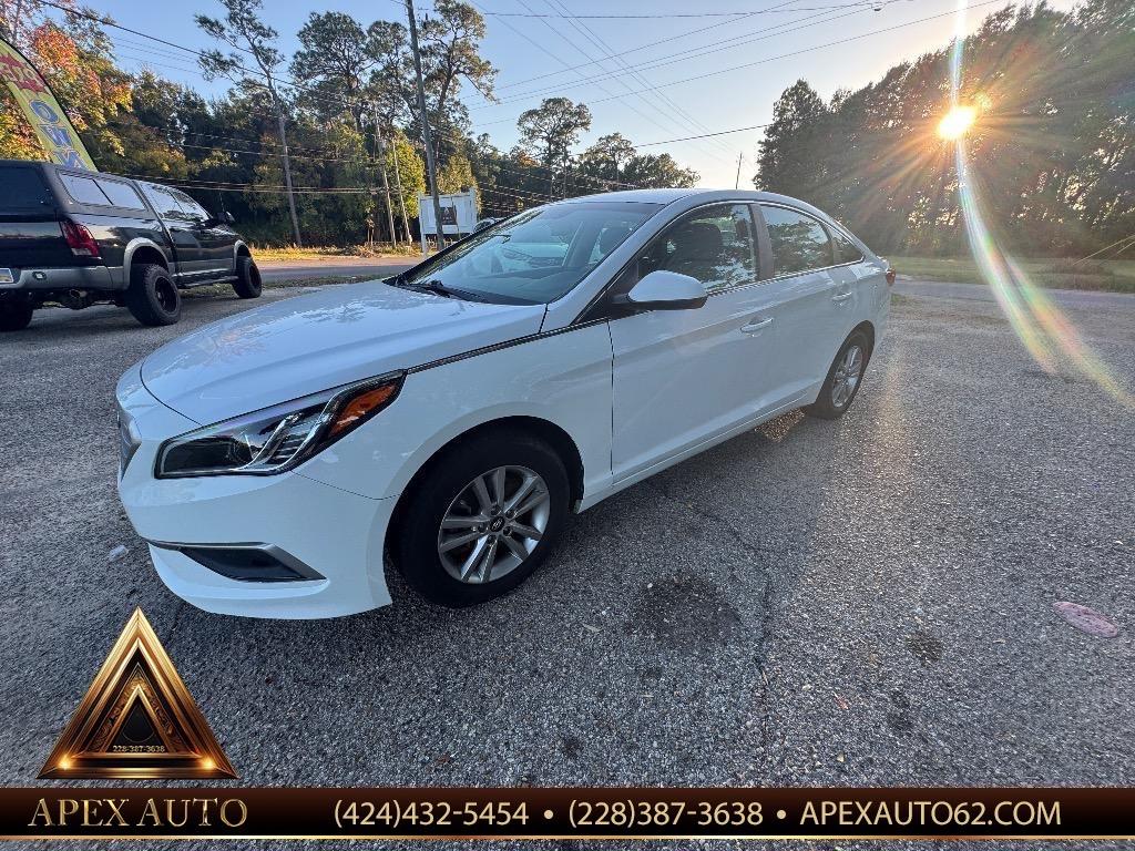 2017 Hyundai Sonata - $9,500
