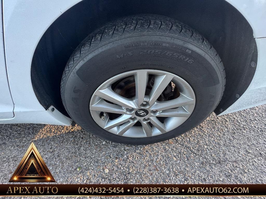 2017 Hyundai Sonata - $9,500