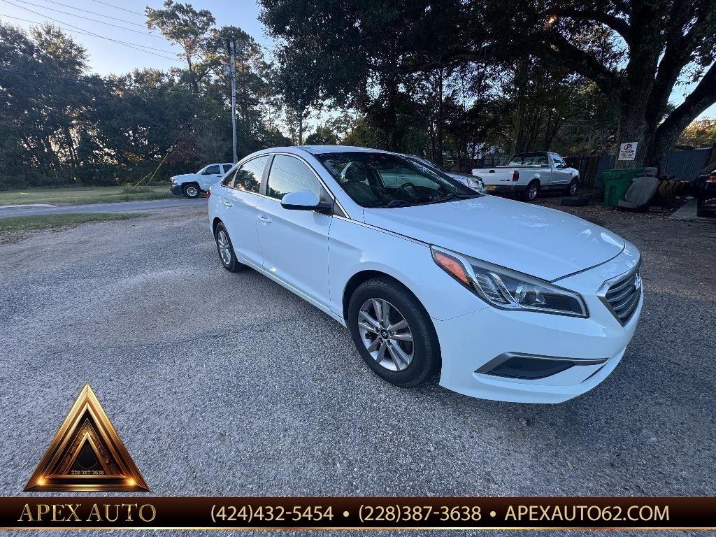 2017 Hyundai Sonata - $9,500