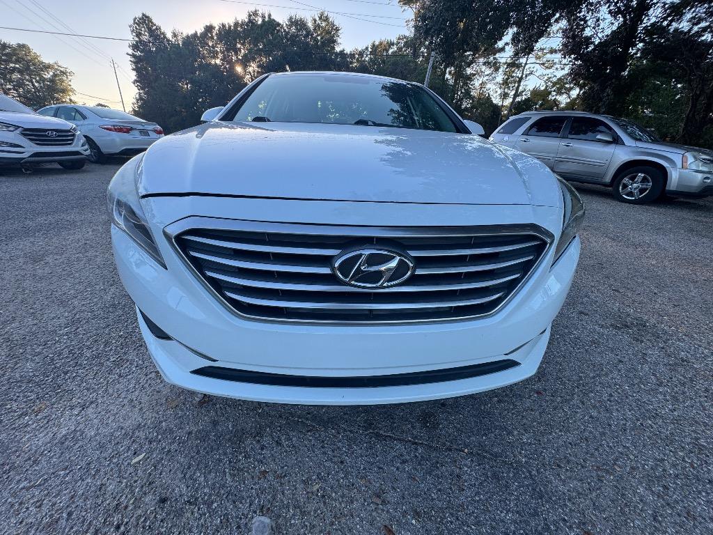 2017 Hyundai Sonata - $9,500