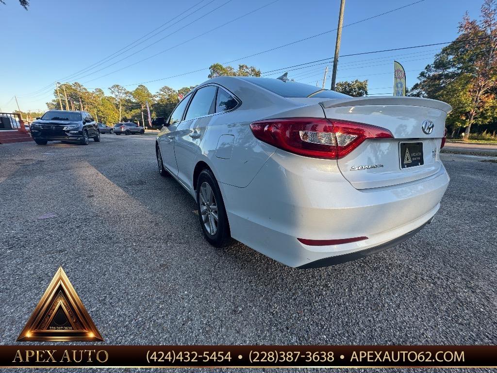 2017 Hyundai Sonata - $9,500