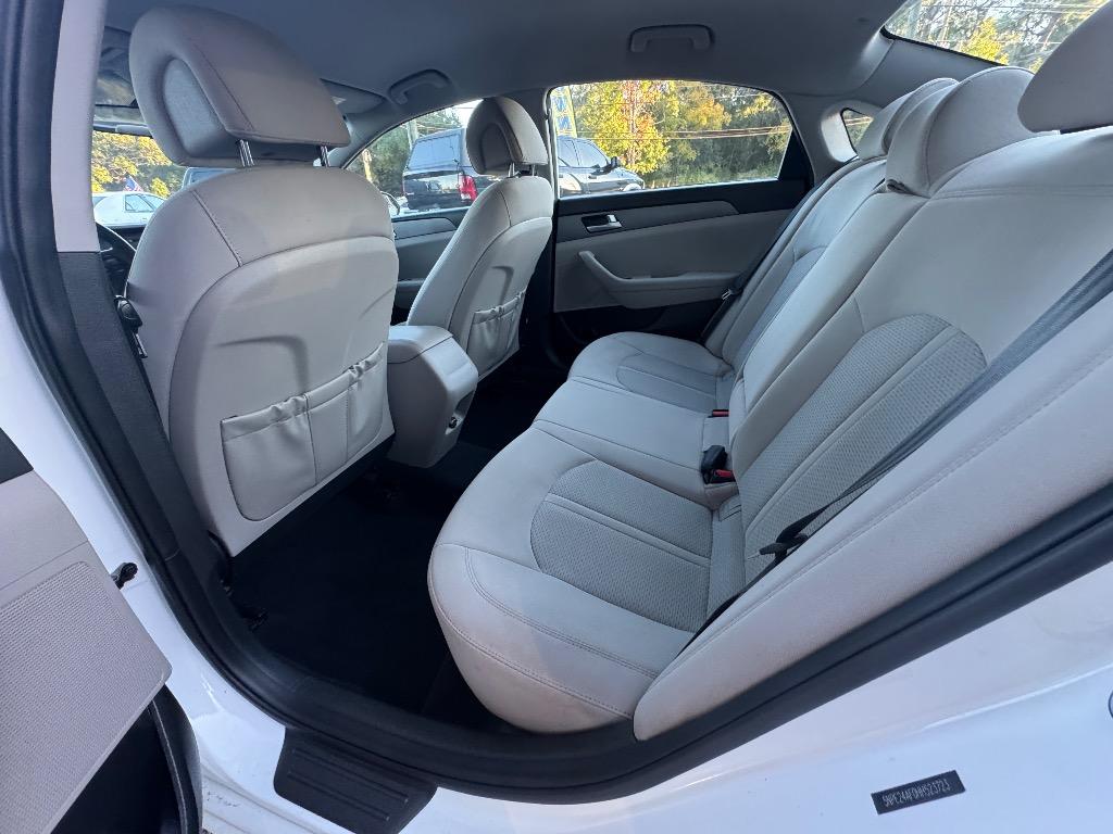 2017 Hyundai Sonata - $9,500