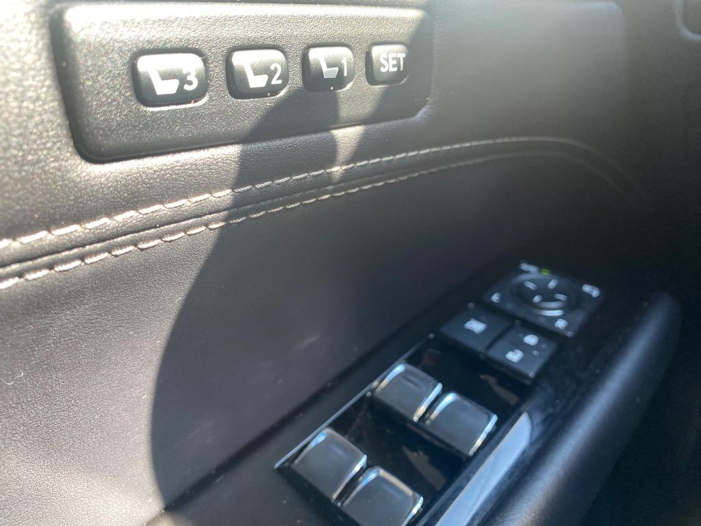 2017 Lexus GS - $26,500