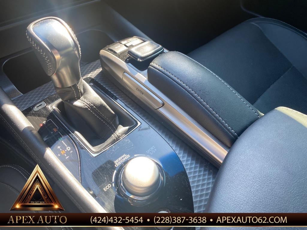 2017 Lexus GS - $26,500