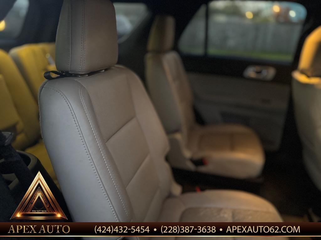 2014 Ford Explorer - $9,500