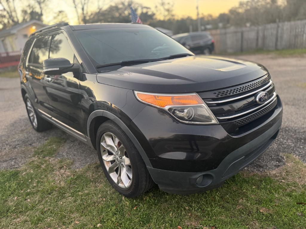 2014 Ford Explorer - $9,500