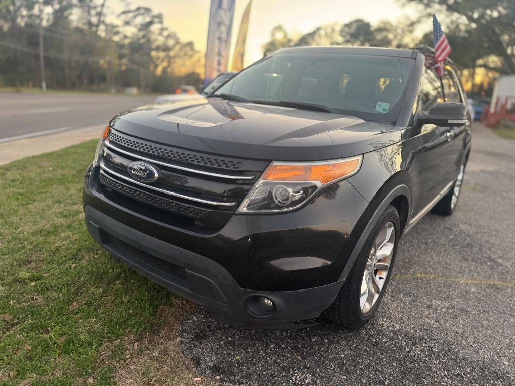 2014 Ford Explorer - $9,500