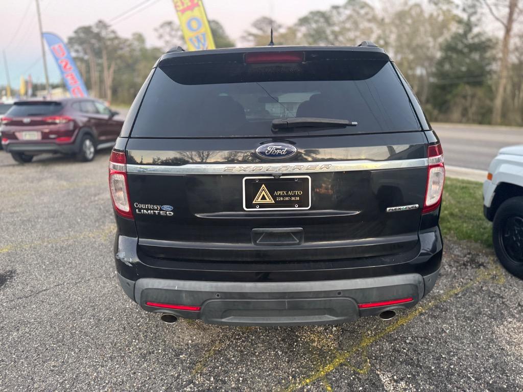 2014 Ford Explorer - $9,500