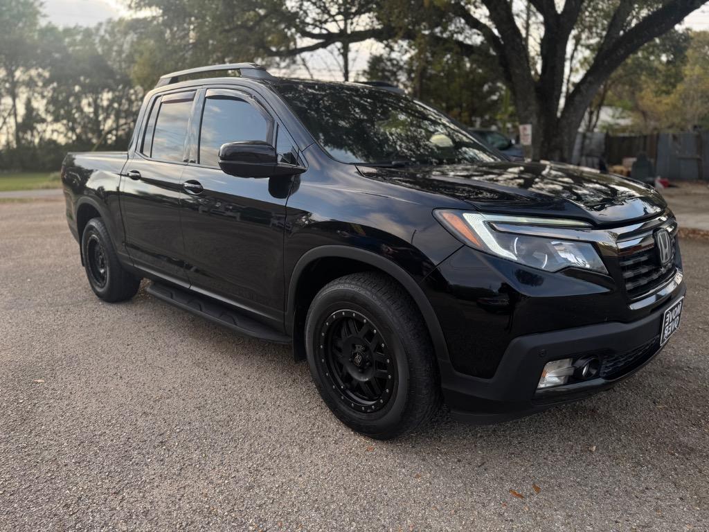 2017 Honda Ridgeline - $21,500