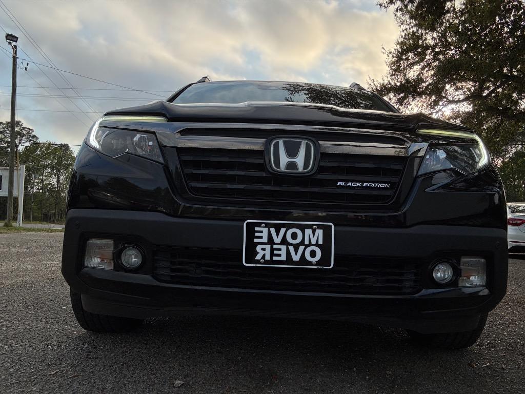 2017 Honda Ridgeline - $21,500