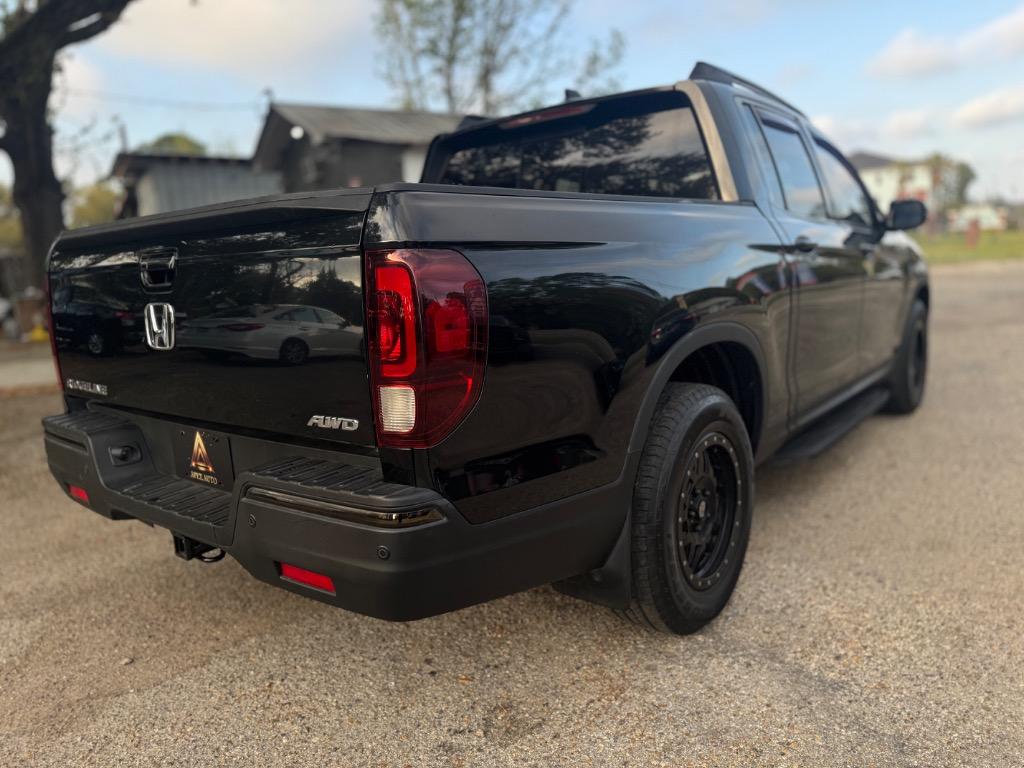 2017 Honda Ridgeline - $21,500
