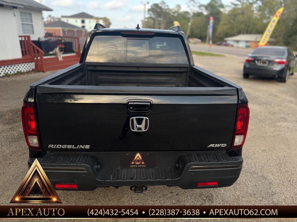 2017 Honda Ridgeline - $21,500