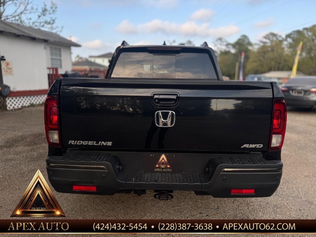 2017 Honda Ridgeline - $21,500