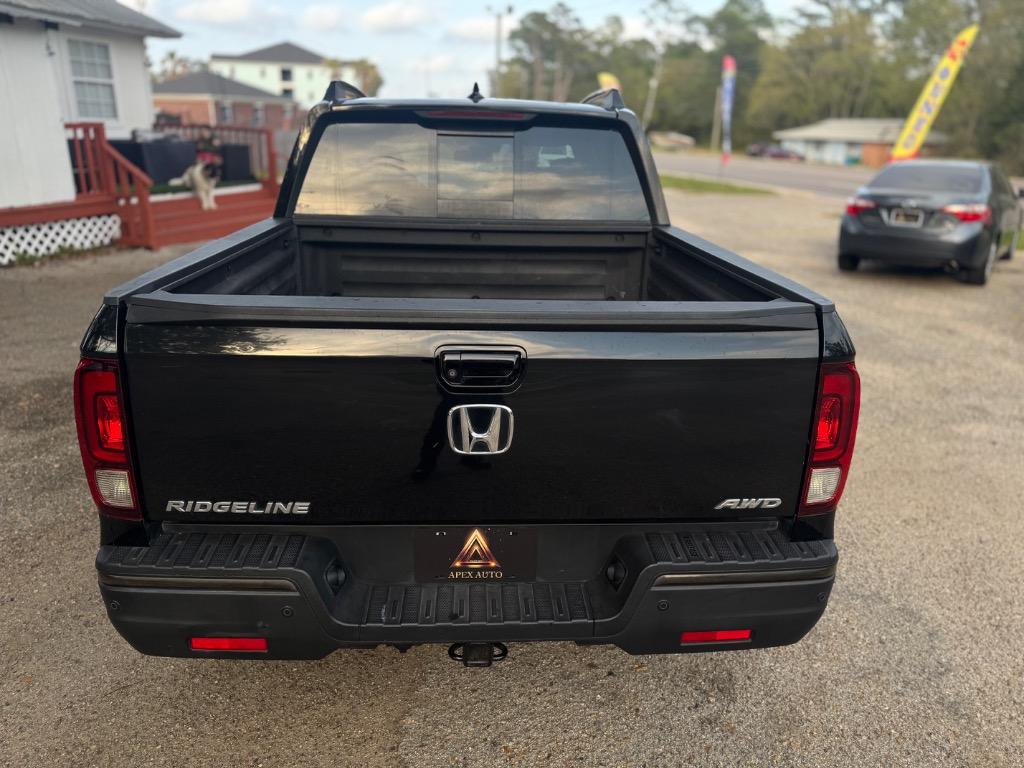 2017 Honda Ridgeline - $21,500