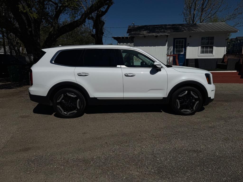 2023 Kia Telluride - $35,500