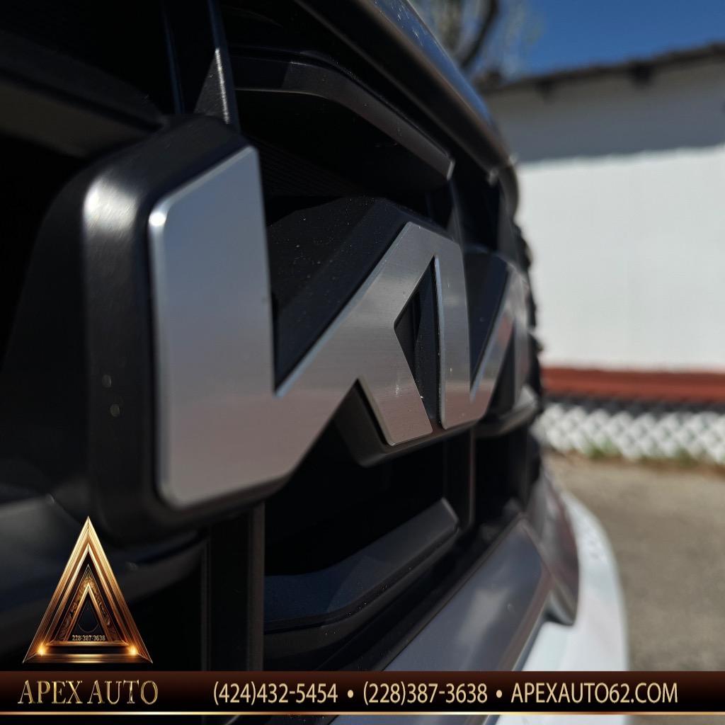 2023 Kia Telluride - $35,500