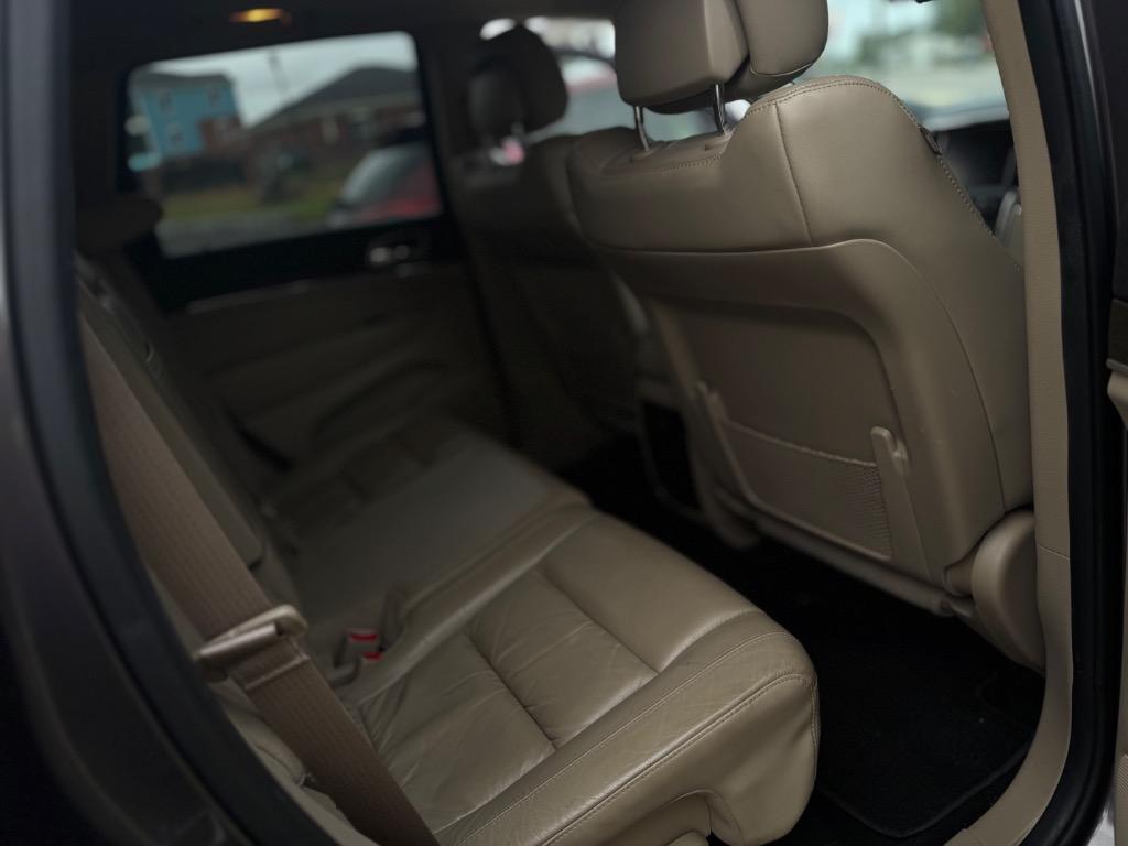 2015 Jeep Cherokee - $15,500