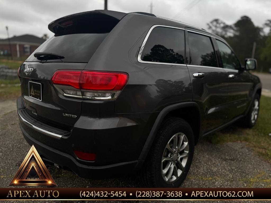 2015 Jeep Cherokee - $15,500