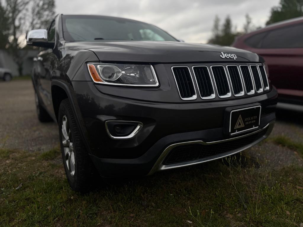 2015 Jeep Cherokee - $15,500