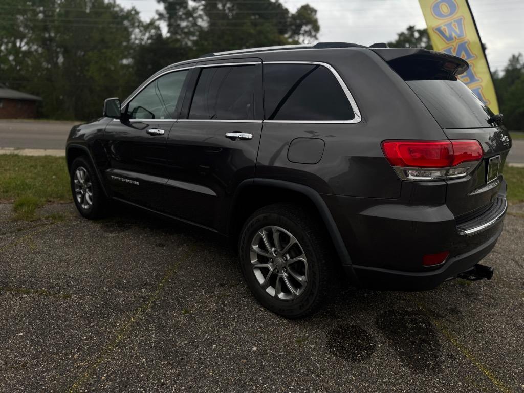 2015 Jeep Cherokee - $15,500