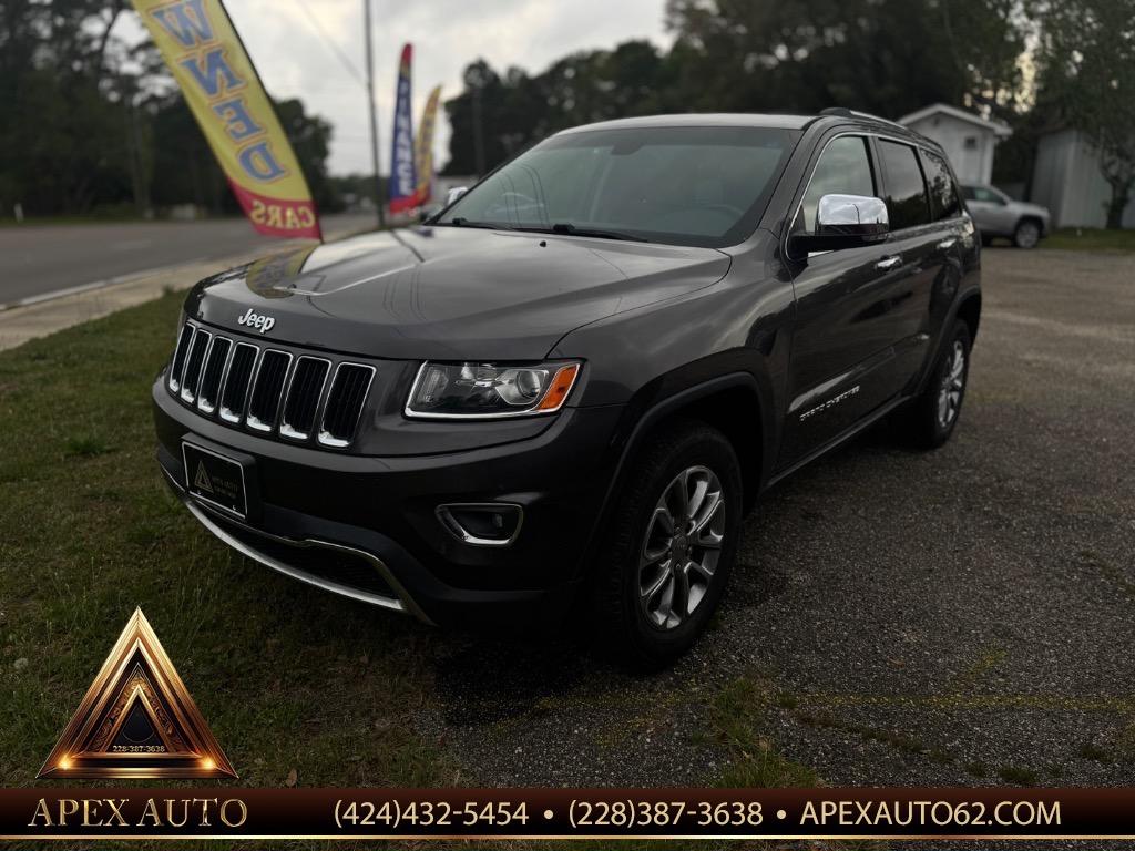 2015 Jeep Cherokee - $15,500