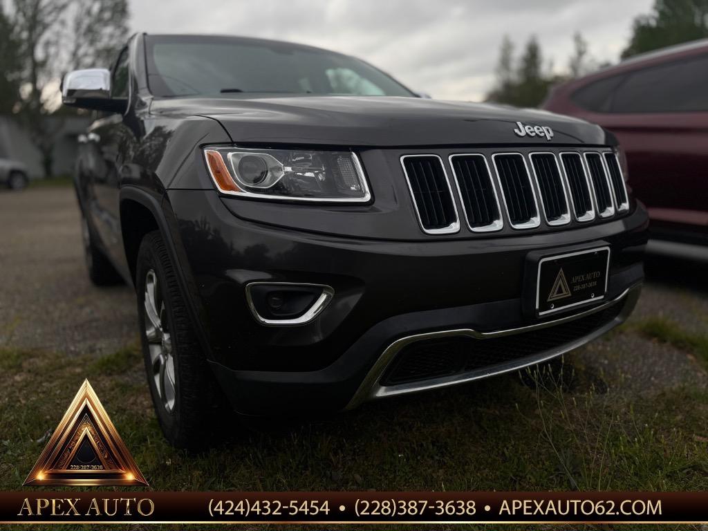 2015 Jeep Cherokee - $15,500
