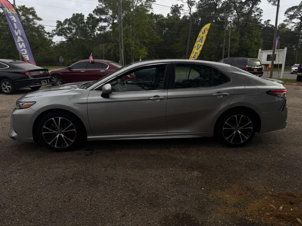 2018 Toyota Camry - $18,500