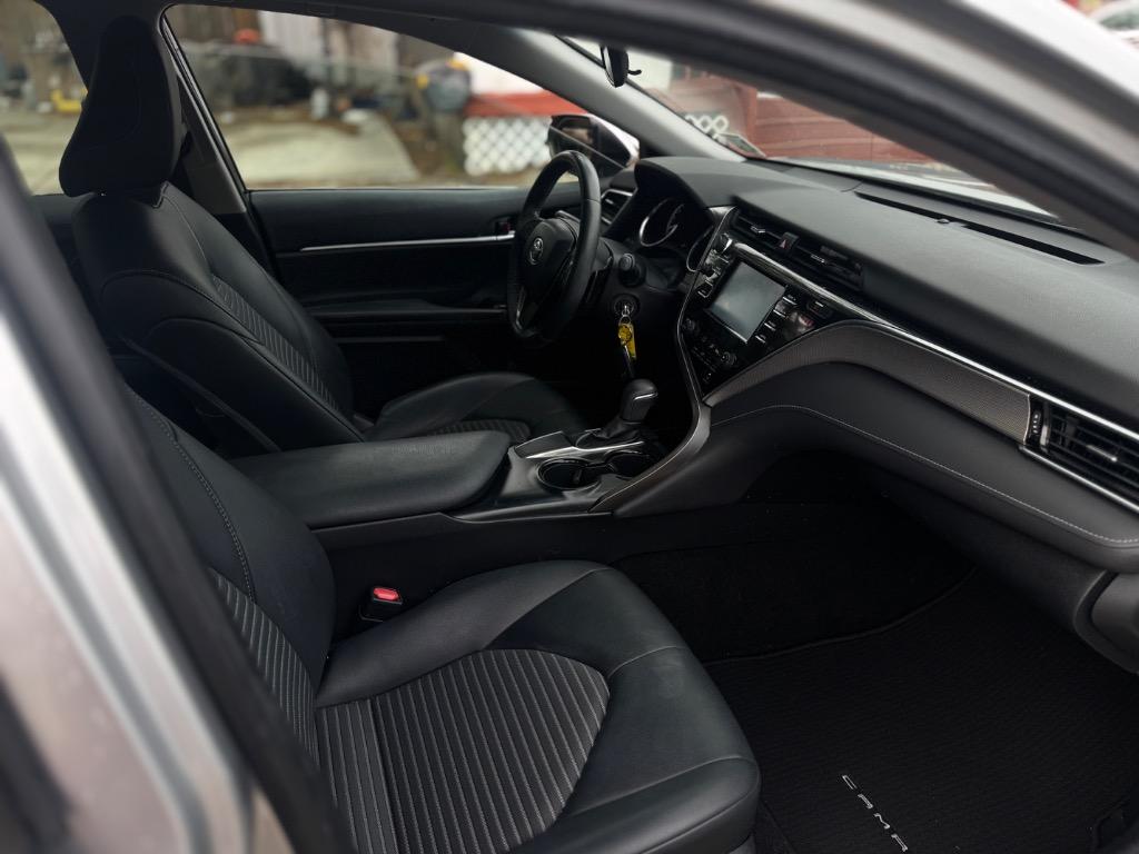 2018 Toyota Camry - $18,500