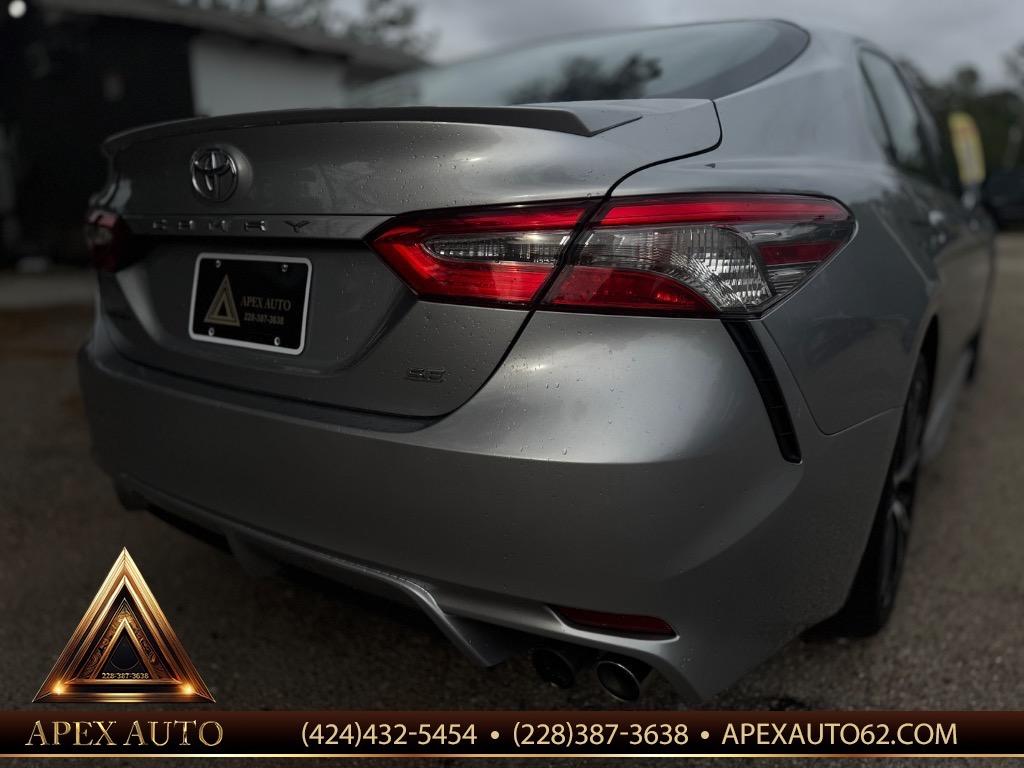 2018 Toyota Camry - $18,500