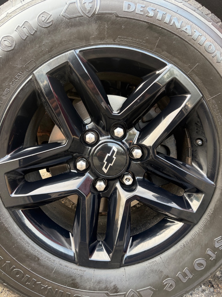 2018 Chevrolet Silverado 1500 - $31,999