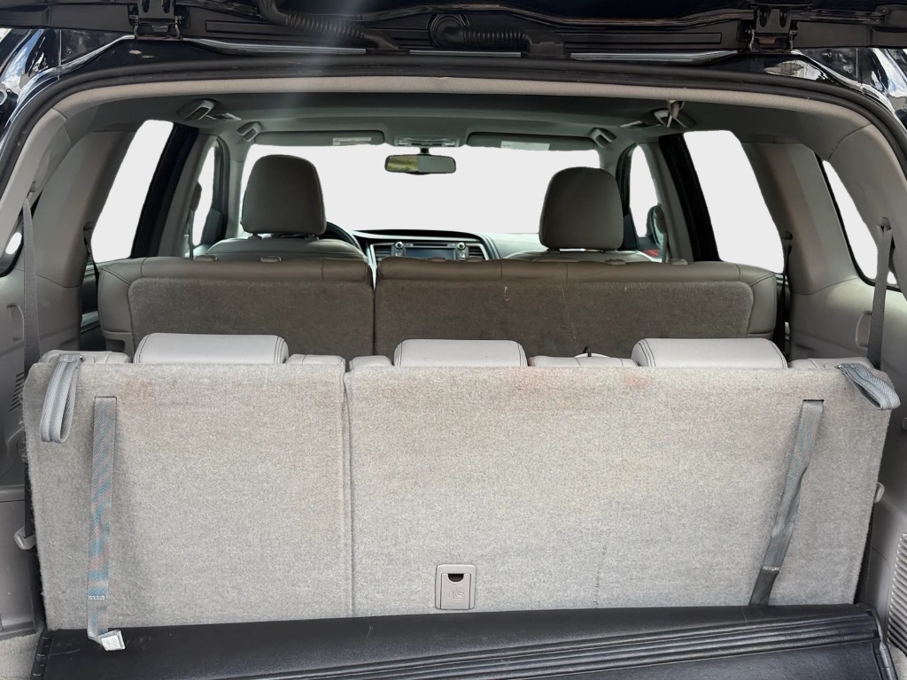 2016 Toyota Highlander - $18,000