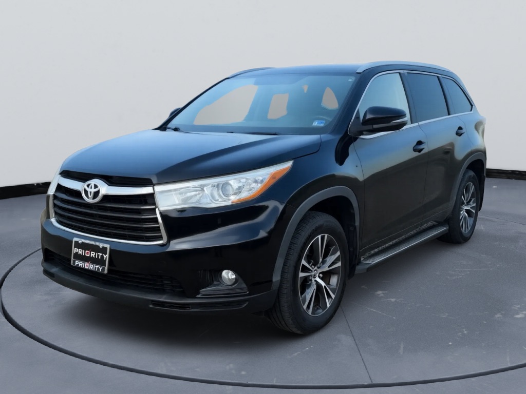 2016 Toyota Highlander - $18,000