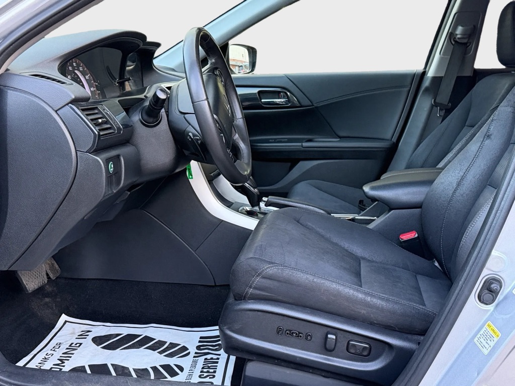 2013 Honda Accord - $13,999