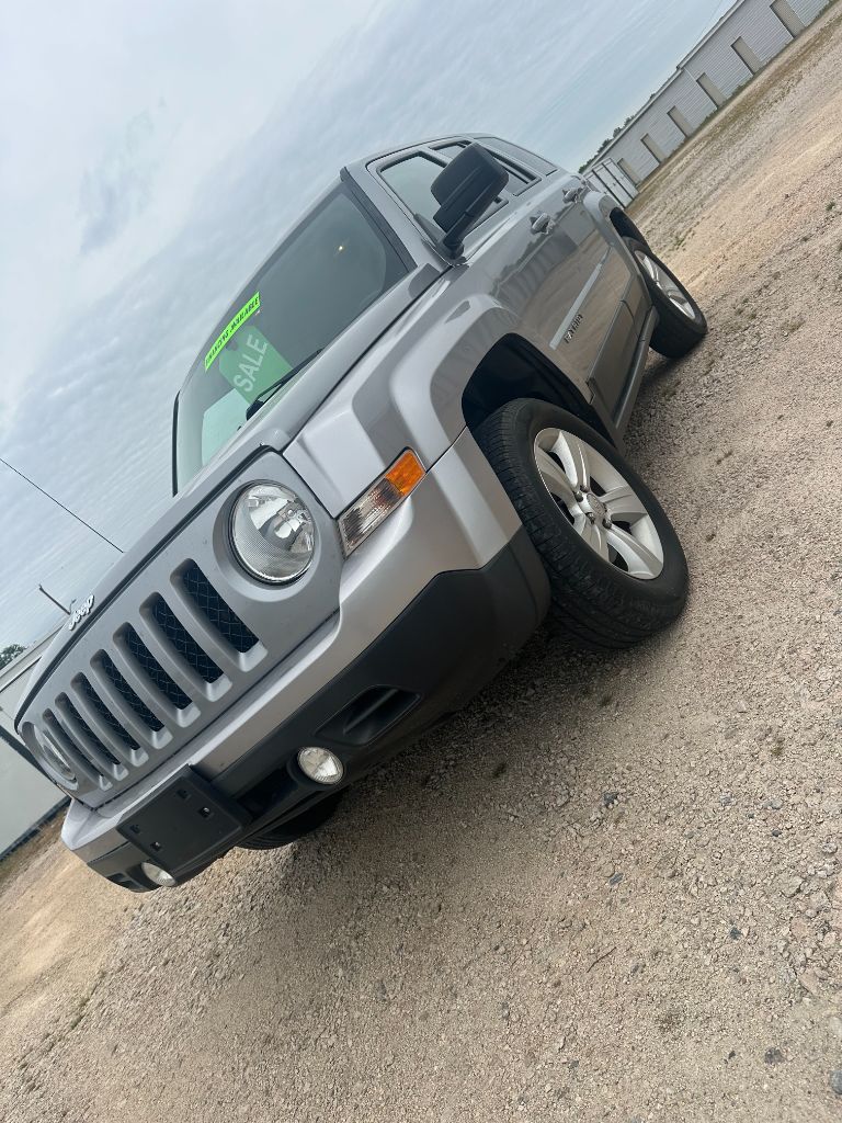 2016 Jeep Patriot Latitude photo
