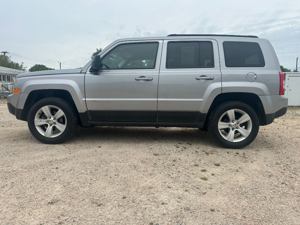 2016 Jeep Patriot Latitude photo