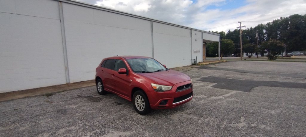 2011 Mitsubishi Outlander - $3,999