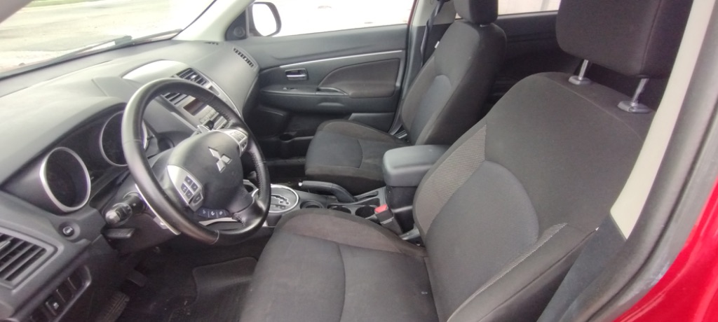2011 Mitsubishi Outlander - $3,999