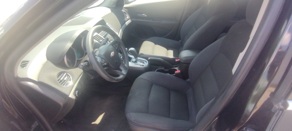 2016 Chevrolet Cruze - $4,999