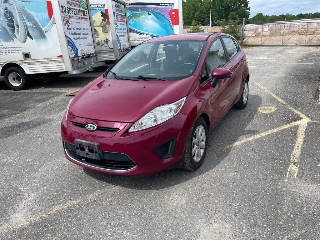 2011 Ford Fiesta - $3,600