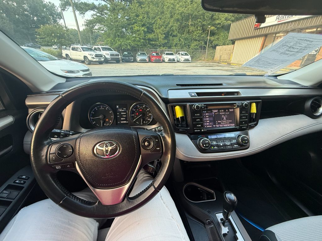 2016 Toyota RAV4 - $10,300