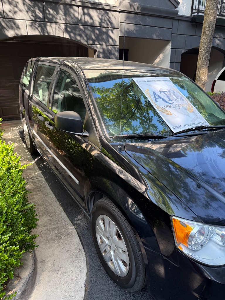 2014 Dodge Grand Caravan SE photo