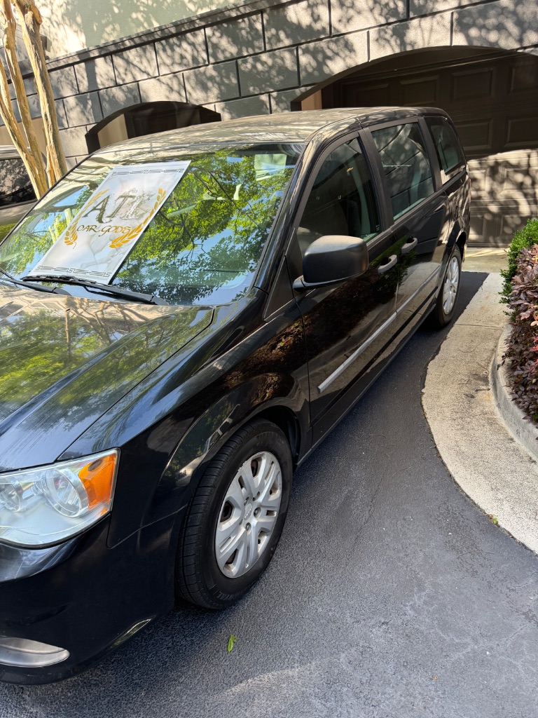 2014 Dodge Grand Caravan SE photo