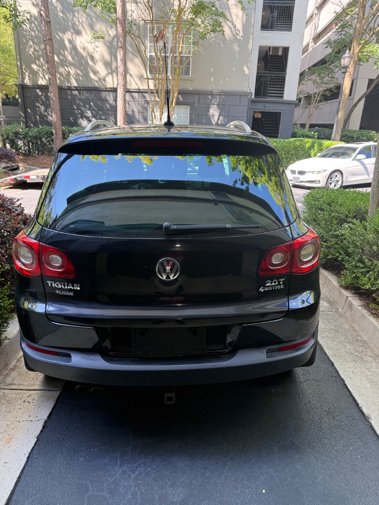 2011 Volkswagen Tiguan S 4Motion photo